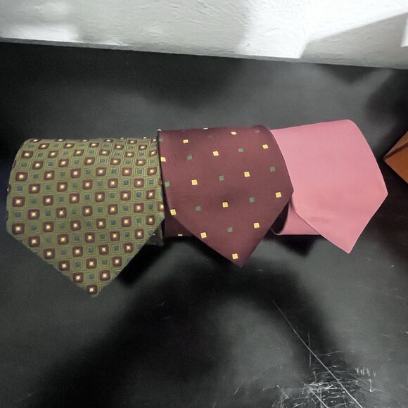 Brooks Brothers Silk Tie Lot 3 Geometric Pink Classic USA Mens Neckties - Picture 15 of 16